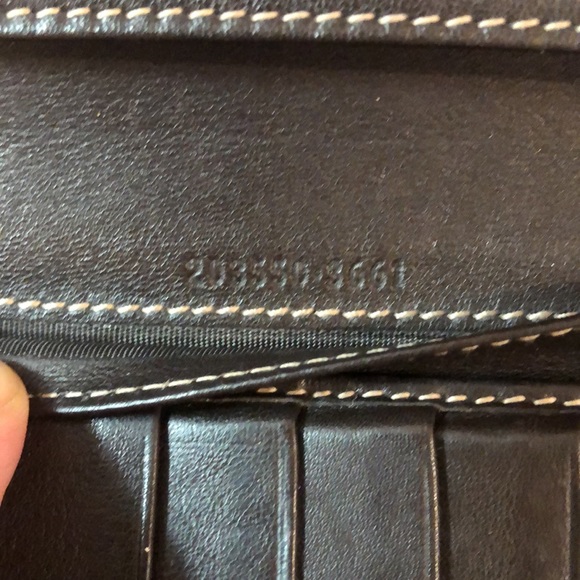 Authentic GUCCI GG Monogram Canvas Leather Heart Continental Long Wallet NWOT - Picture 9 of 17